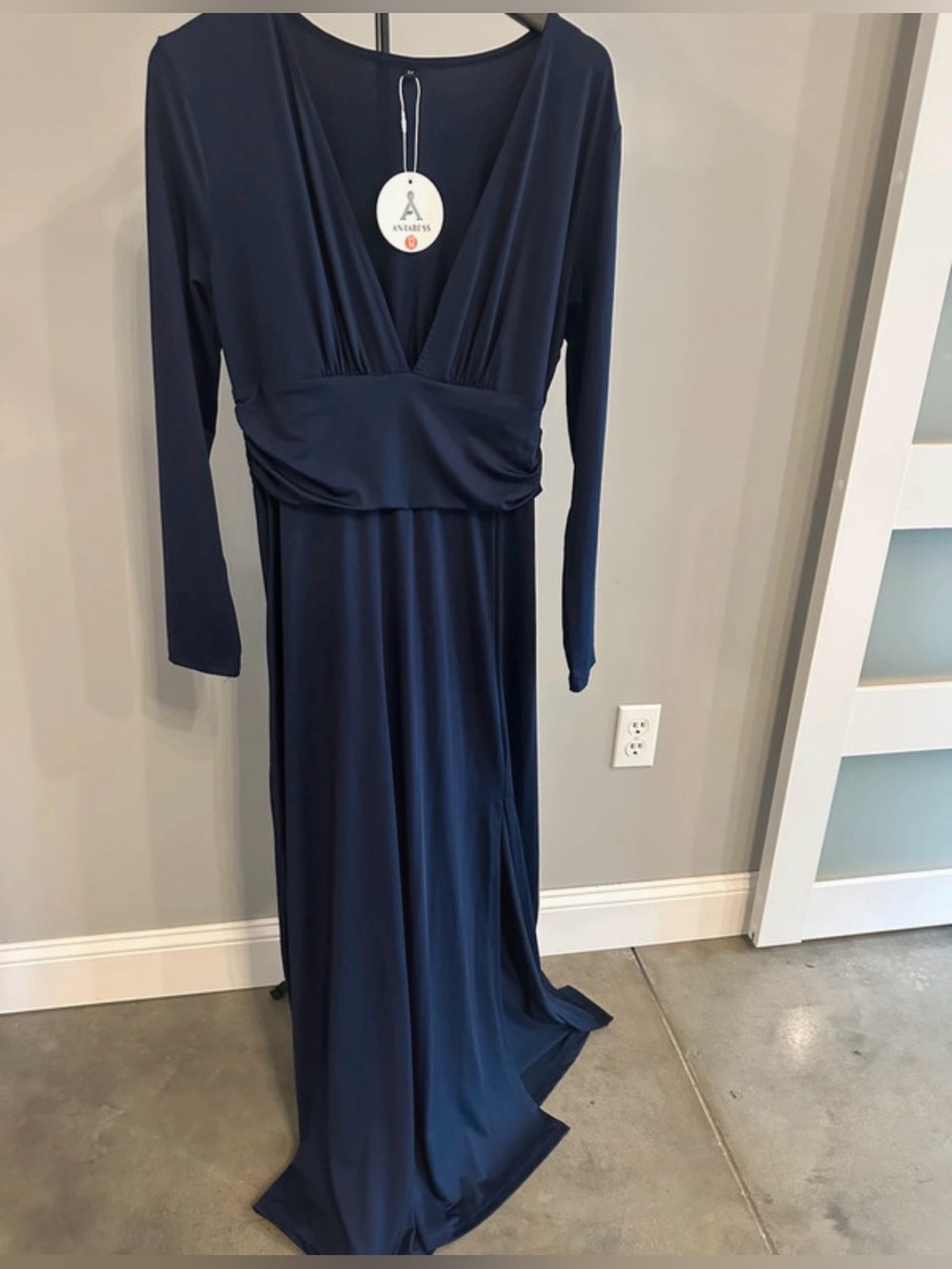 Long Sleeve V-Neck Maxi Dress